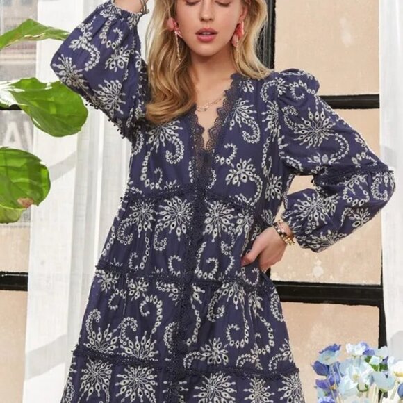 ADORA Puff Sleeve Floral Dress - Picture 5 of 10